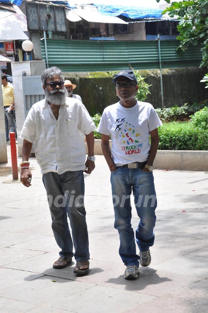 Cremation ceremony of the late Bollywood cinematographer Ashok Mehta