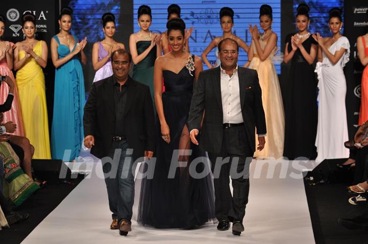 Dynamic International show at IIJW 2012