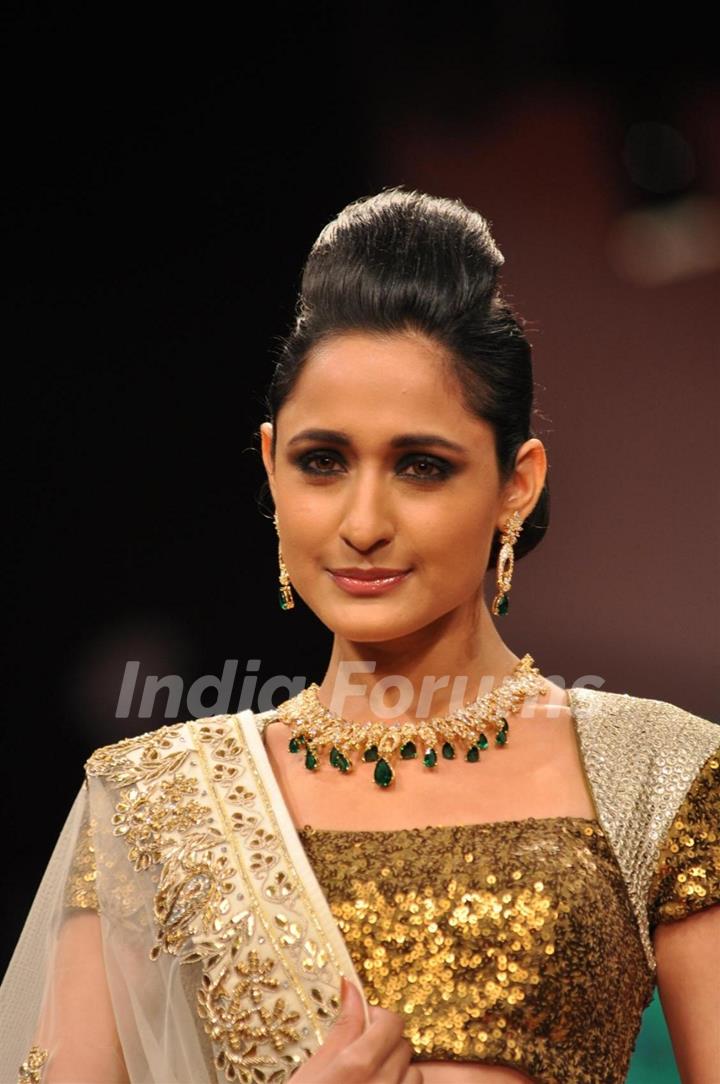 Sonam Kapoor & Hema Malini launched 3rd edition of IIJW