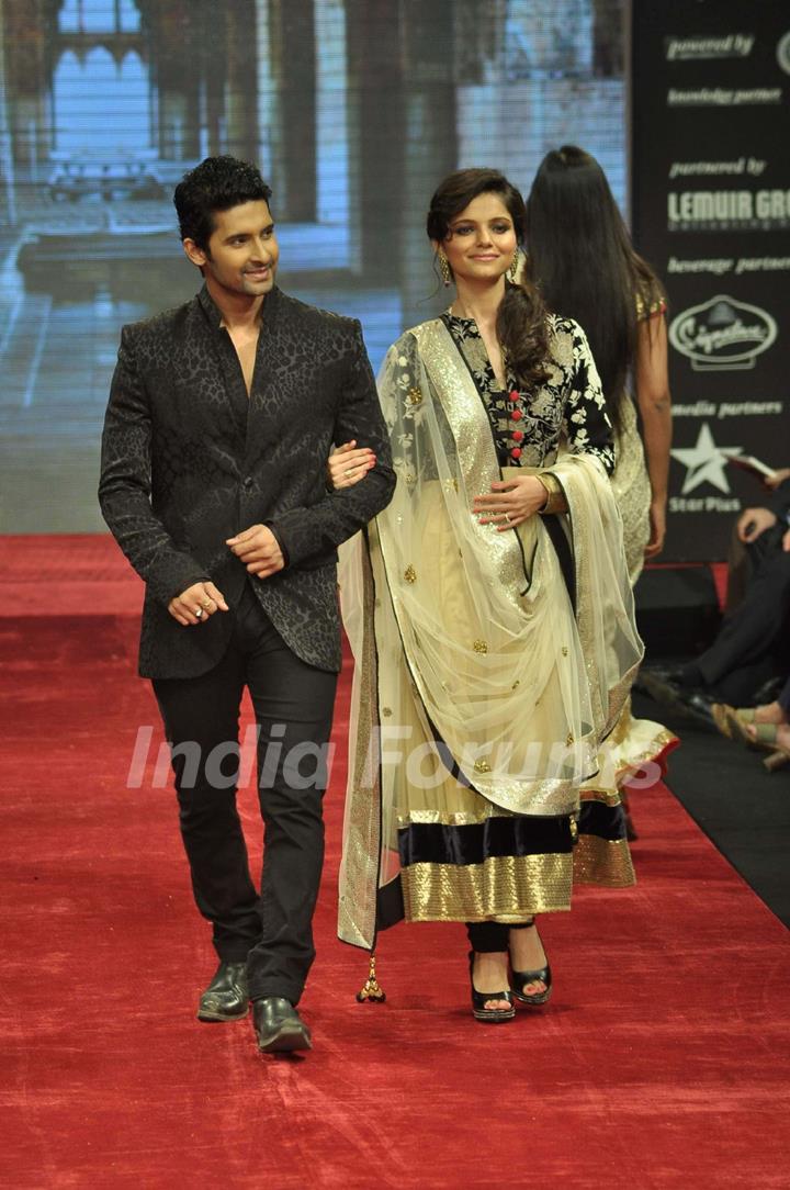 Ravi Dubey and Rubina Dilaik walk on the ramp for Gitanjali Jewellers at IIJW in Mumbai