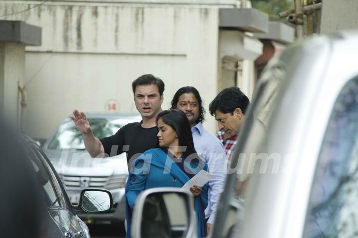 Sohail Khan with sister Arpita Khan With Family On Eid