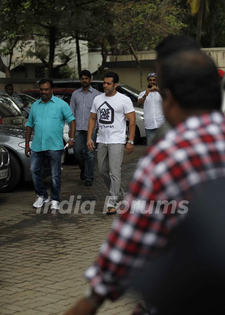 Salman Khan With Family On Eid