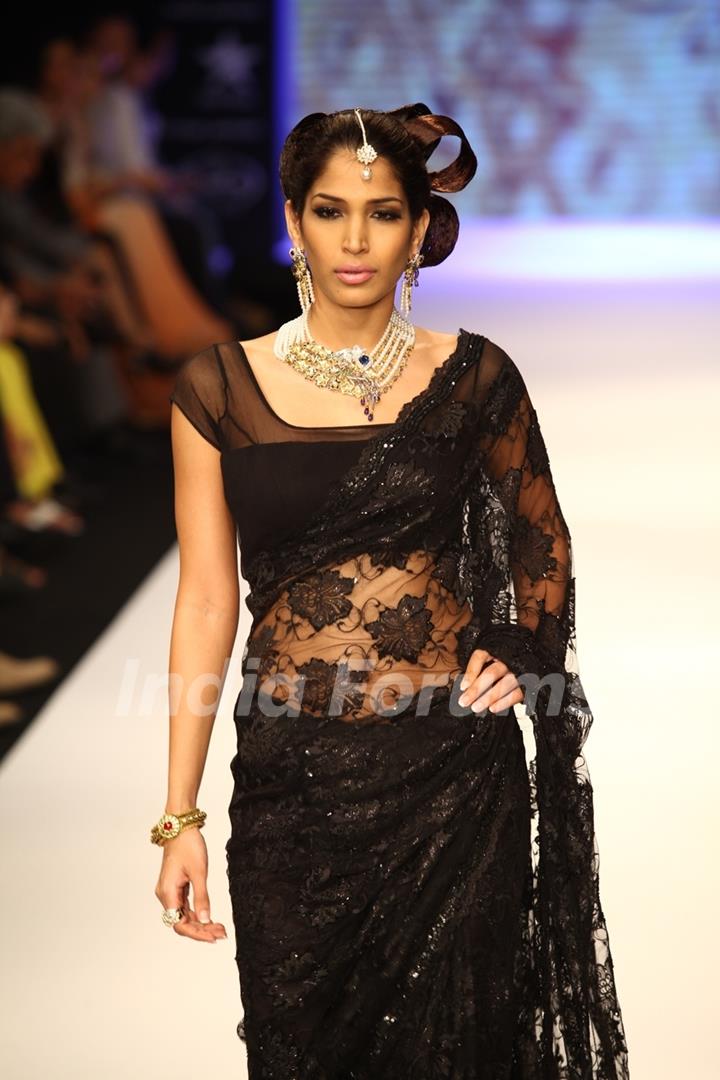 Kays Jewels presented timeless elegance at the IIJW 2012