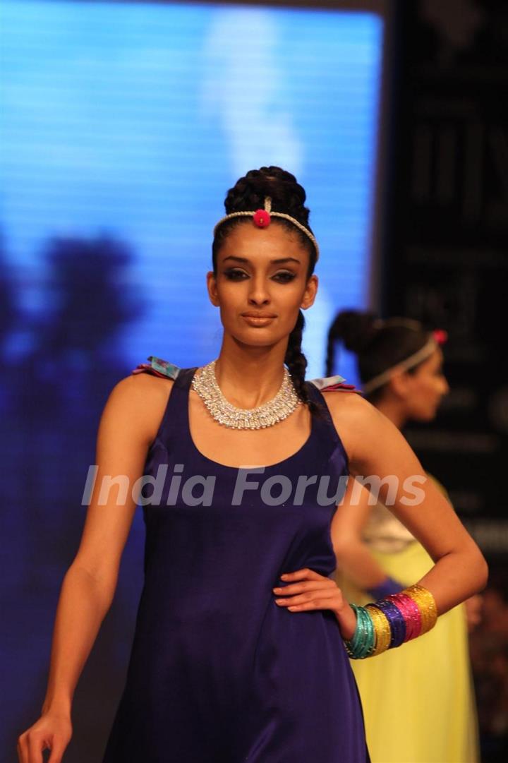 Gitanjali Gems show on Day 4 of IIJW 2012