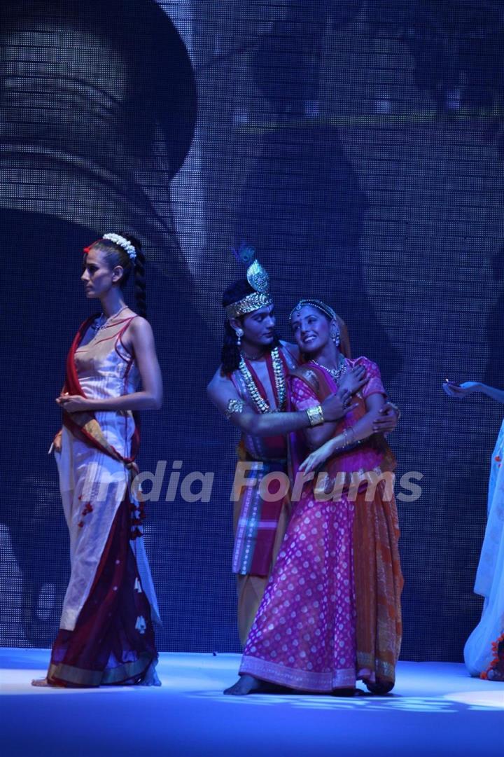 Gitanjali Gems show on Day 4 of IIJW 2012