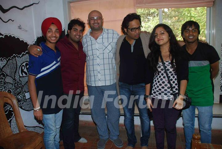 Bollywood Music Director Shamir Tandon, singer Leslie Lewis and Samir with Indian idol finalist Vipul Mehta, Poorvi Kaoutish, Devendra Pal Singh and Amit Kumar poses during the song Recording 'Indian Idol The Fabulous Four' in Mumbai on Friday, ...