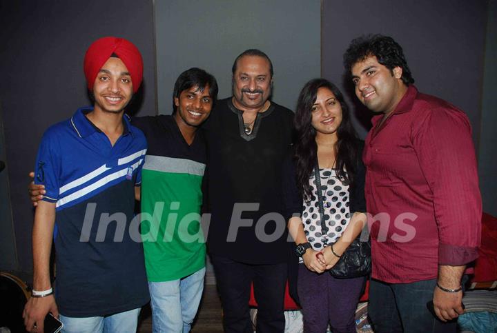 Bollywood Music Director Shamir Tandon, singer Leslie Lewis and Samir with Indian idol finalist Vipul Mehta, Poorvi Kaoutish, Devendra Pal Singh and Amit Kumar poses during the song Recording 'Indian Idol The Fabulous Four' in Mumbai on Friday, ...