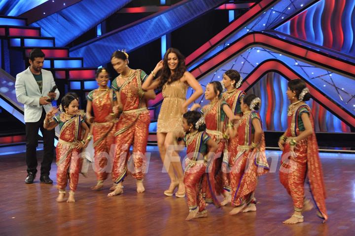 Bipasha Basu on the sets of DID Little Masters to promote her film Raaz 3