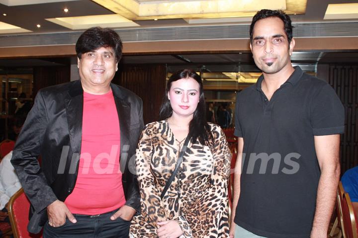 Mukesh Tyagi, Anupama Shukla and Vishwajeet Pradhan at music launch of marathi movie The Strugglers