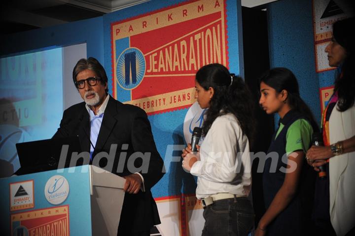 Amitabh Bachchan on behalf of Parikrma Foundation launches Jeanathon