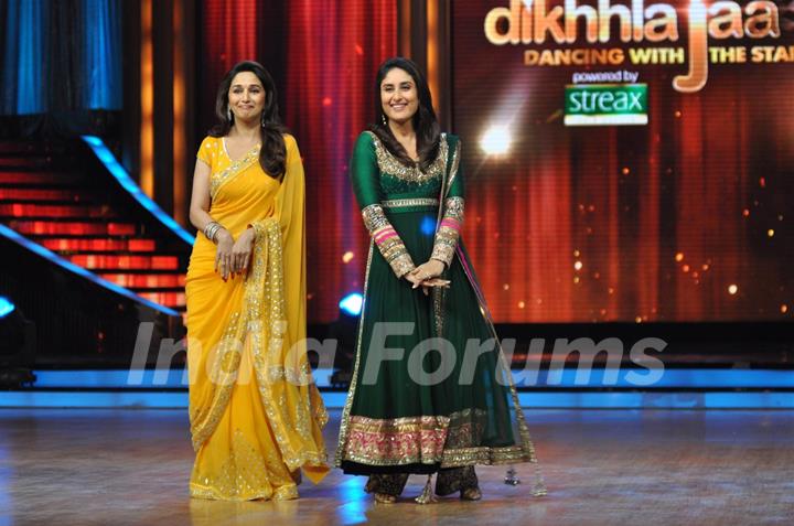 Madhuri Dixit and Kareena Kapoor at Film Promotion Heroine on Set Jhalak Dikhhala Jaa