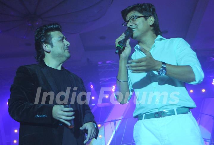 Adnan Sami with Shaan at Le Club Musique hosts Adnan Sami Concert