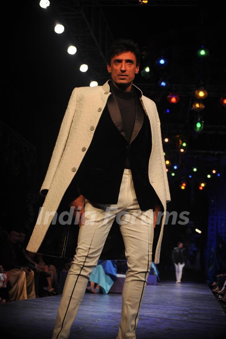 JJ Valaya during the Grand Finale of India Bridal Fashion Week 2012