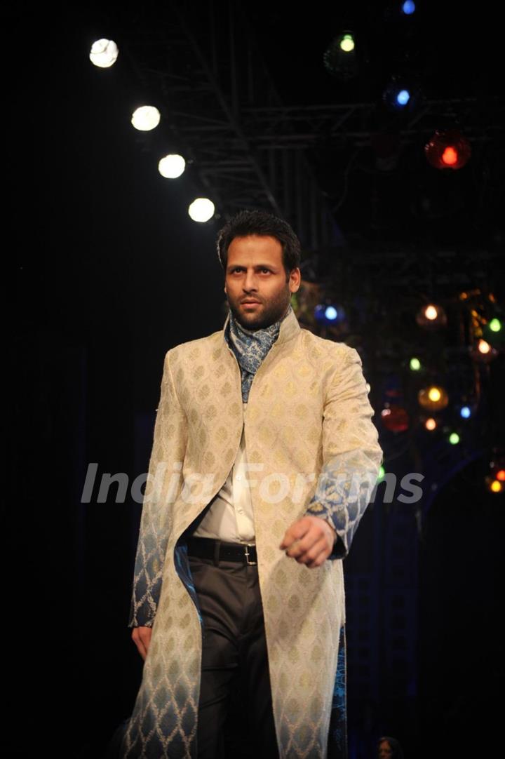 JJ Valaya during the Grand Finale of India Bridal Fashion Week 2012