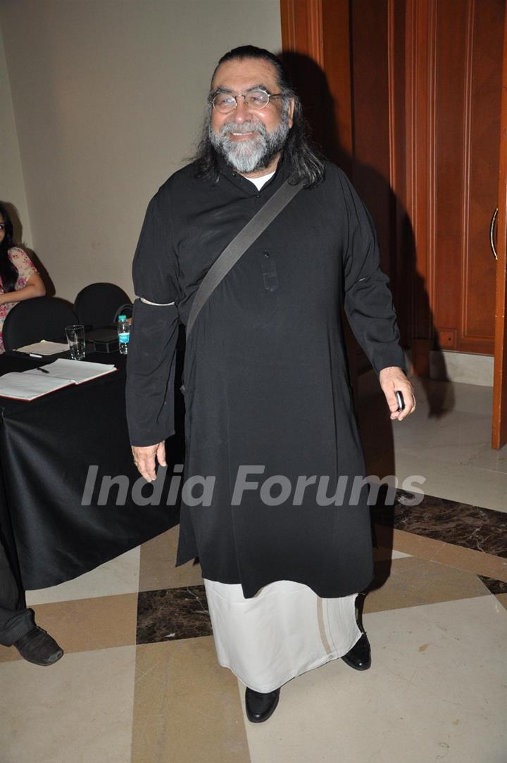 Amitabh Bachchan Launches The Big Indian Picture