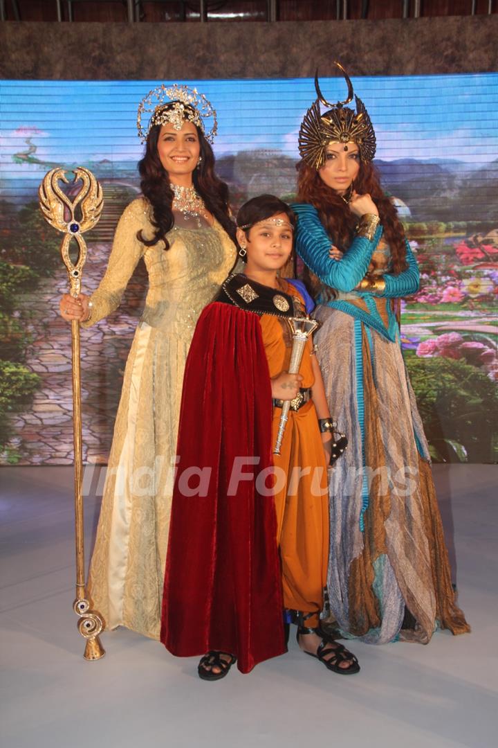 Karishma Tanna as Rani Pari, Dev Joshi as Baal Veer and Shama Sikander as Bhayankar Pari in SAB TV's