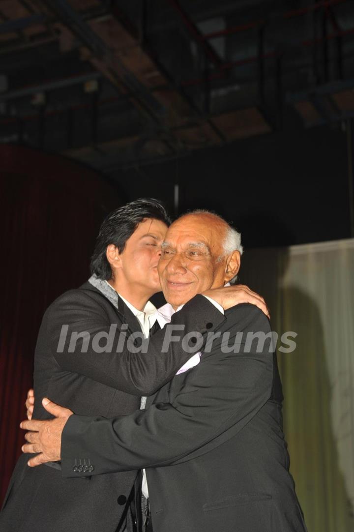 Yash Raj Chopra celebrating  his 81st birthday with Shah Rukh Khana