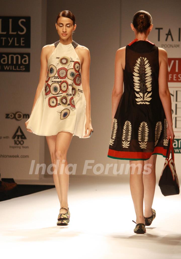 Designer Poonam Bhagat Wills Lifestyle India fashion week 2013