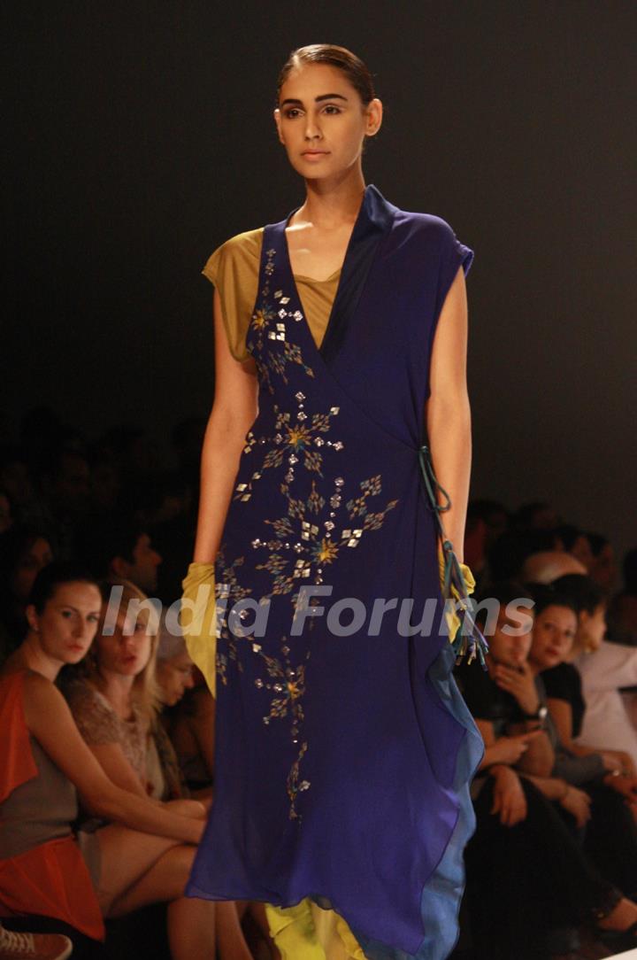 Designer Kiran Uttam Ghosh Wills Lifestyle India fashion week 2013
