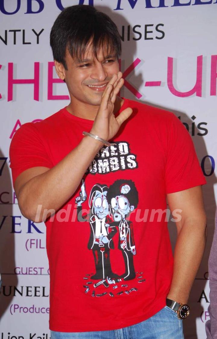 Bollywood actror Vivek Oberoi at the launch of Free Eye Check-Up Campaign jointly organised by Western India Film Producers Association & Lions Club of Millennium in Mumbai.