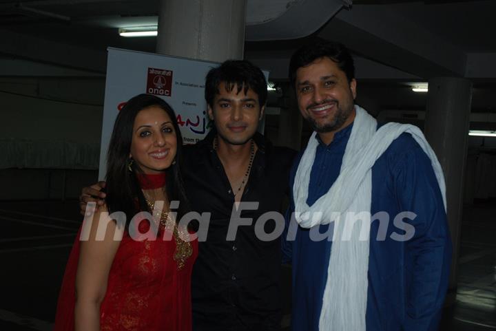 Munisha Khatwani, Akshay Sethi & Gautam Chaturvedi at Musical Concert by Gautam Chaturvedi