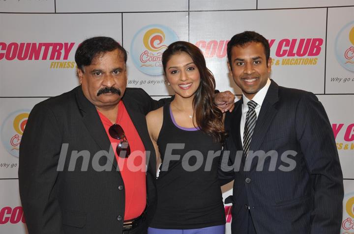 Aarti Chhabria Launch Country Club Set up Fitness Center