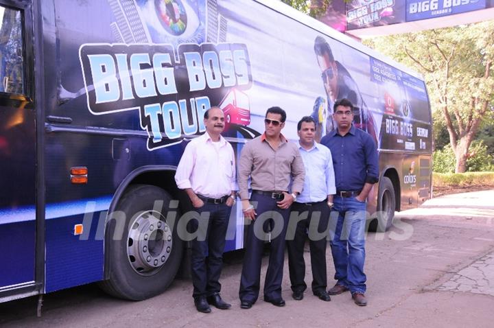 (L to R) Manoj Gursahani Chairman Bollywood Tourism, Bollywood actor Salman Khan, Raj Nayak CEO Colors and Deepak Dhar, Managing Director, Endemol, India at the launch of India's first ever reality TV tour in Mumbai.