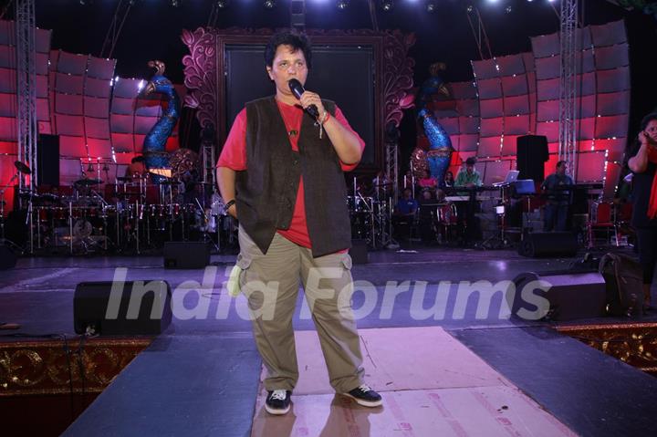 Falguni Pathak grand rehearsal for upcoming Navratri Festival