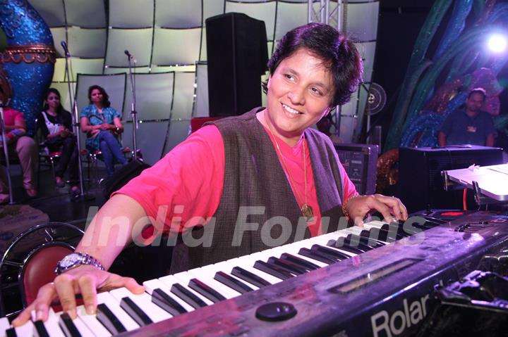 Bollywood singer Falguni Pathak at grand rehearsal for upcoming Navratri Festival in Mumbai