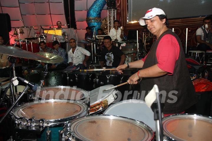 Bollywood singer Falguni Pathak at grand rehearsal for upcoming Navratri Festival in Mumbai