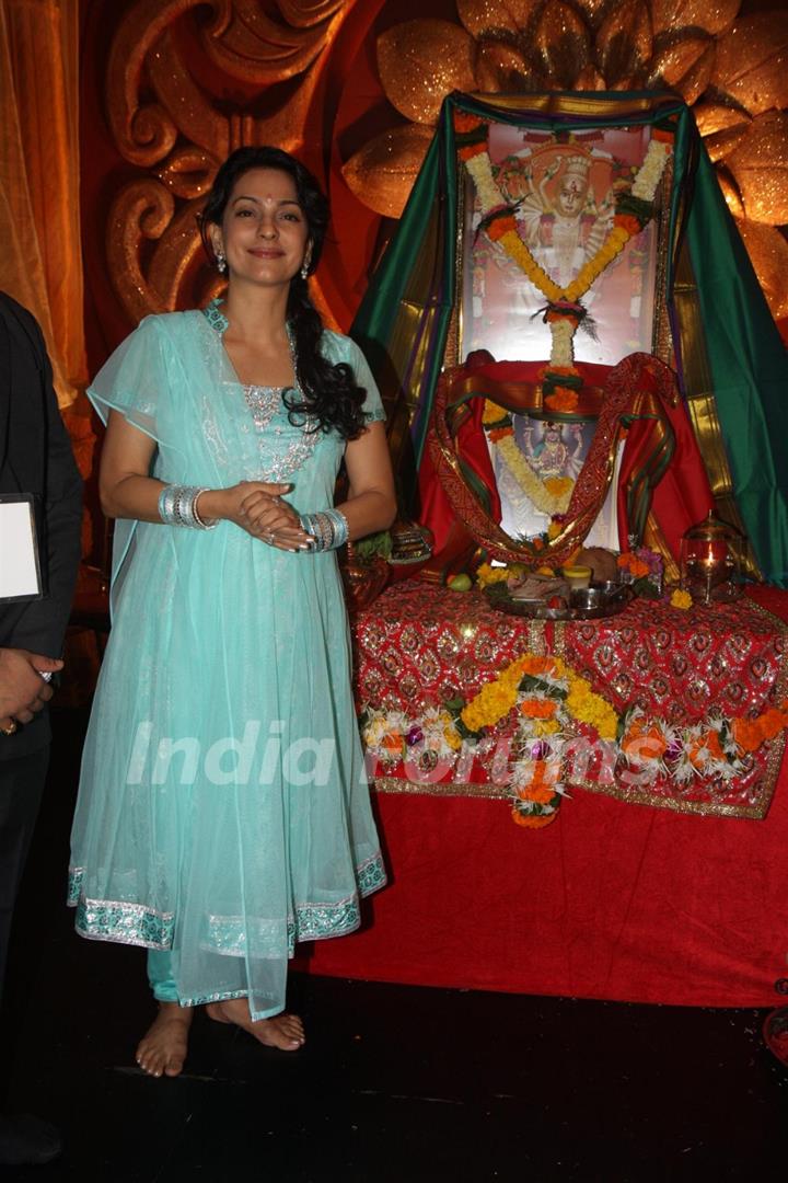 Juhi Chawla & Paresh promote film Main Krishna Hun at Falguni Pathak Dandiya