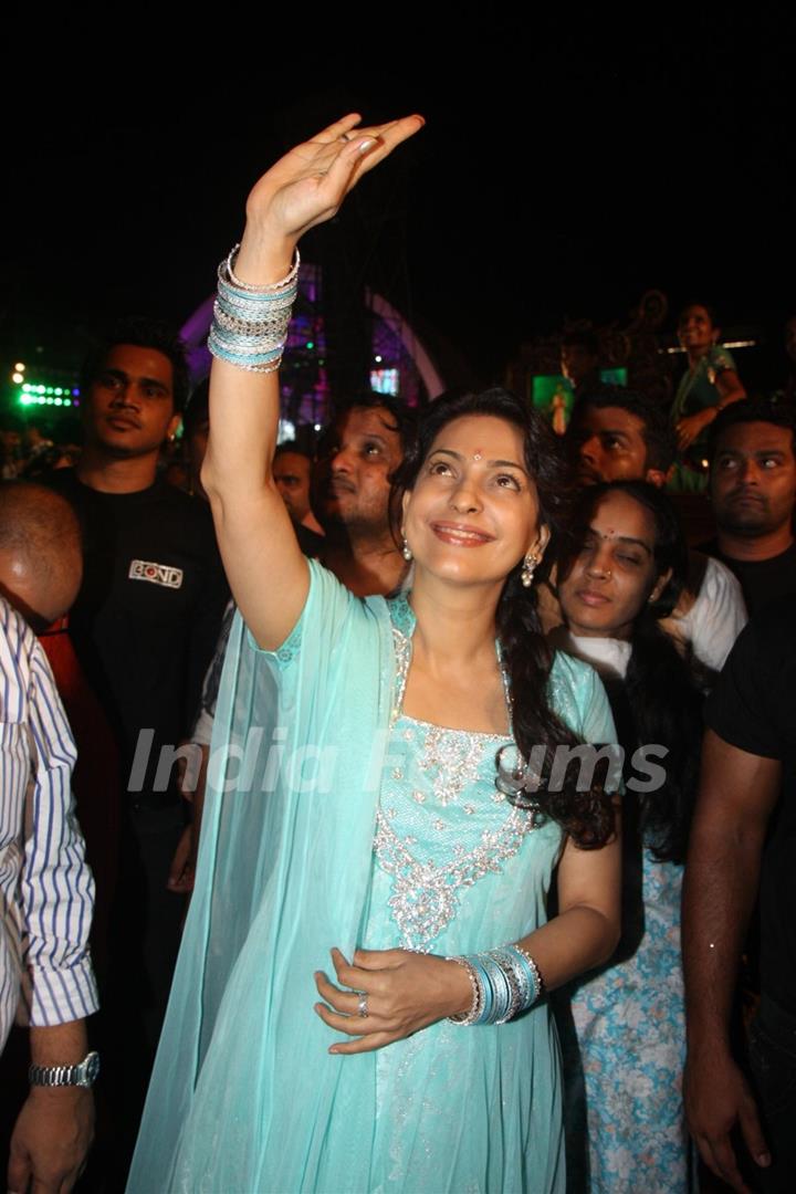 Juhi Chawla & Paresh promote film Main Krishna Hun at Falguni Pathak Dandiya