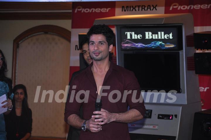 Shahid Kapoor unveiled the Pioneer India's 2013 entertainment products