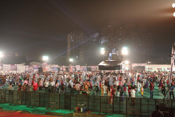 1151 Diya’s at “O” Mega Dandiya 2012 opened with Flying Colors