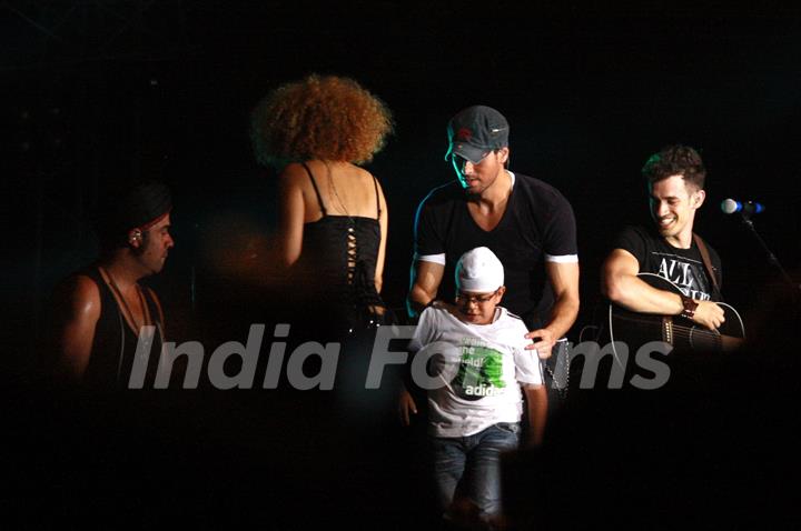 Enrique's live concert at Gurgaon. (Photo: IANS/Amlan Paliwal)