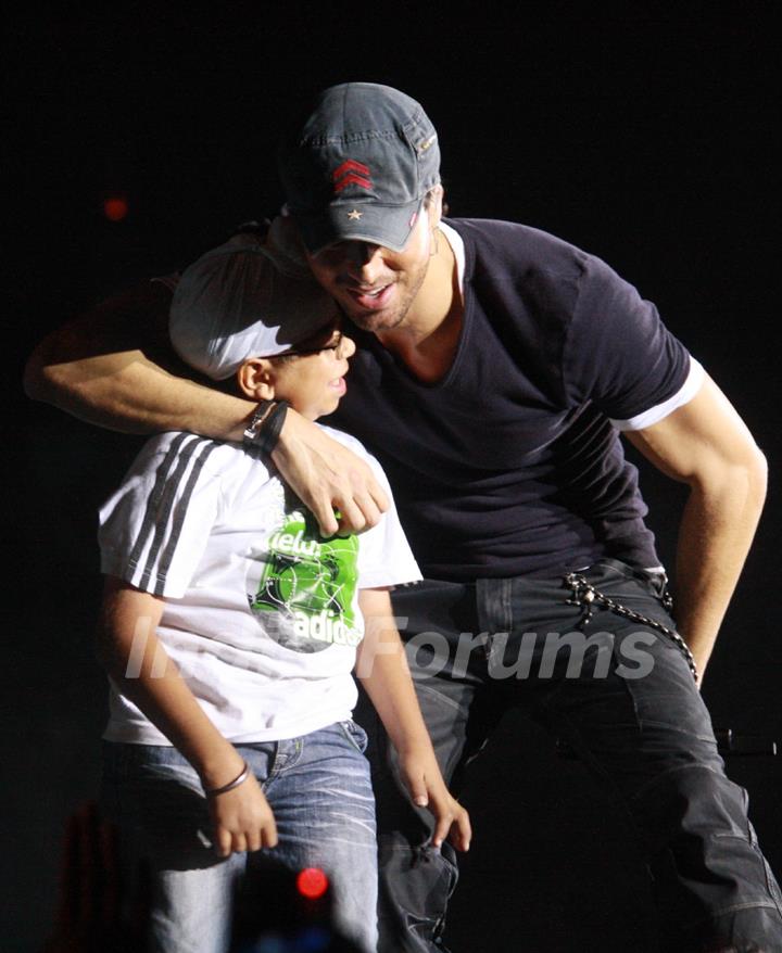 Enrique's live concert at Gurgaon. (Photo: IANS/Amlan Paliwal)