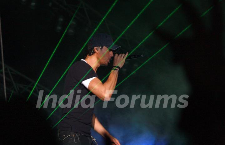 Enrique's live concert at Gurgaon. (Photo: IANS/Amlan Paliwal)