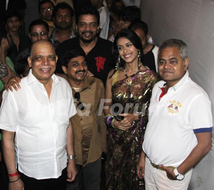 Govind Namdeo, Sajan, Mukesh, Hrishita & Sanjay Mishra at bollywood came to Navratri utsav to promote their film in Mumbai.