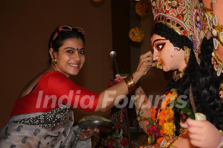 Durga Pooja Celebration 2012 in Mumbai