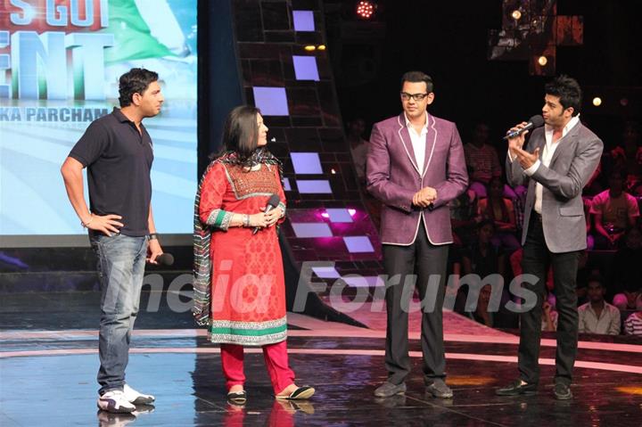 Yuvraj Singh on the sets of 'India's Got Talent'