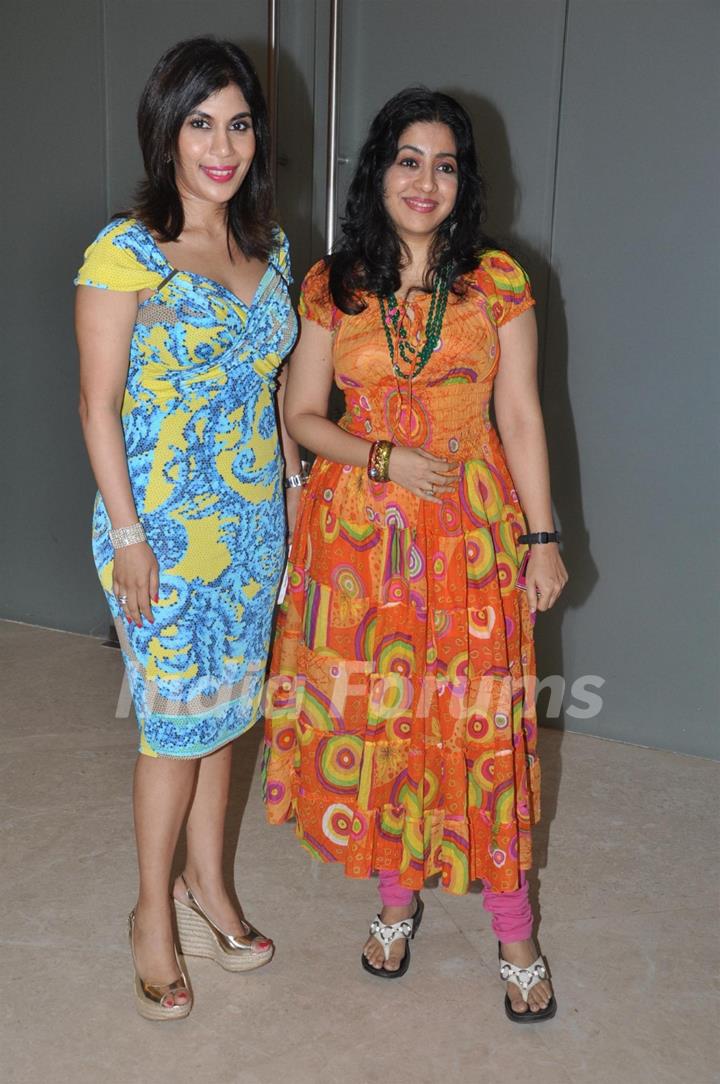 Hema Malini launches Namita Jain's 'Sexy @ Sixty' book