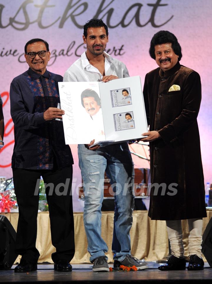 John Abraham unveiled Pankaj Udhas’ new music album Dastkhat at Sophia Bhabha Auditorium in Mumbai