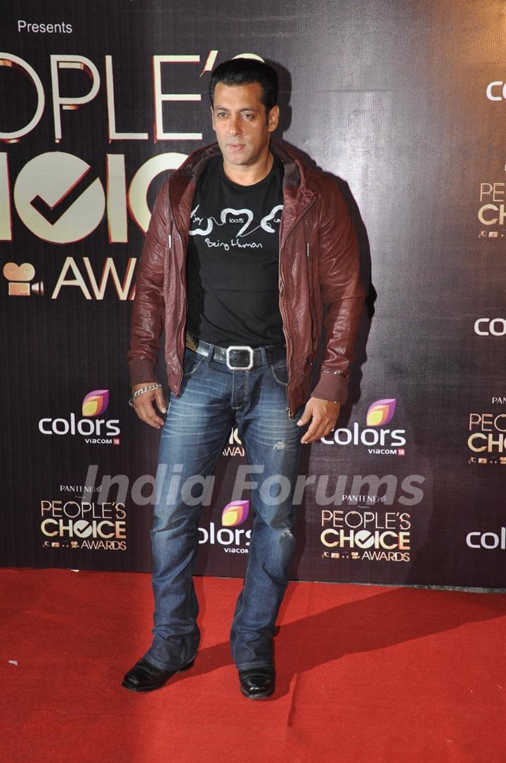 Salman Khan at Peoples Choice Awards 2012