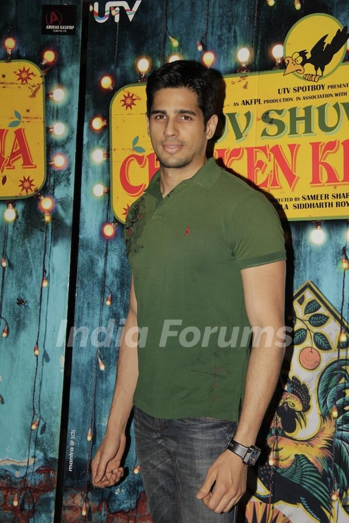 Siddharth Malhotra at Special Screening of Luv Shuv Tey Chicken Khurana