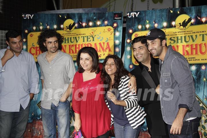 Imtiaz, Farah, Zoya, Karan, Ranbir at Special Screening of Luv Shuv Tey Chicken Khurana