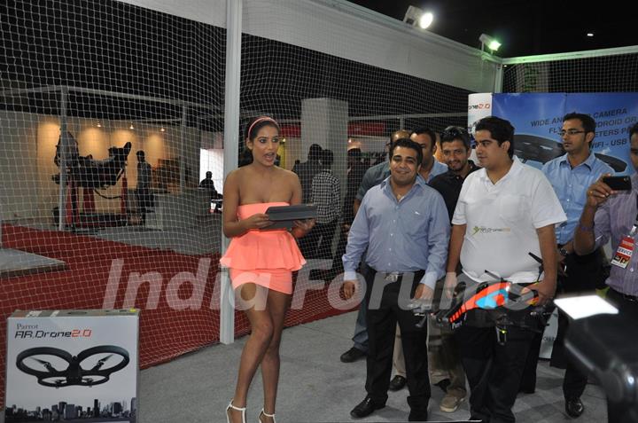 Poonam Pandey at Stuff Gadjet show to promote Flippertech