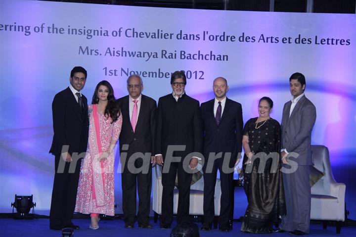 Aishwarya Rai Bachchan to be honoured with French civilian award on her Birthday