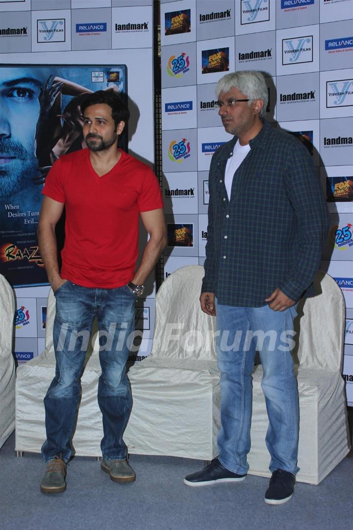 Emraan Hashmi and Vikram Bhatt at Film Raaz 3 DVD Launch