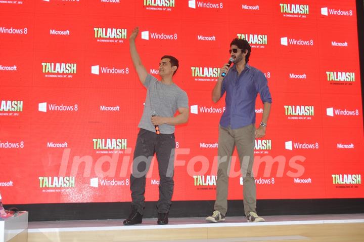 Aamir Khan and Gaurav Kapoor promotes film Talaash with Microsoft Windows 8