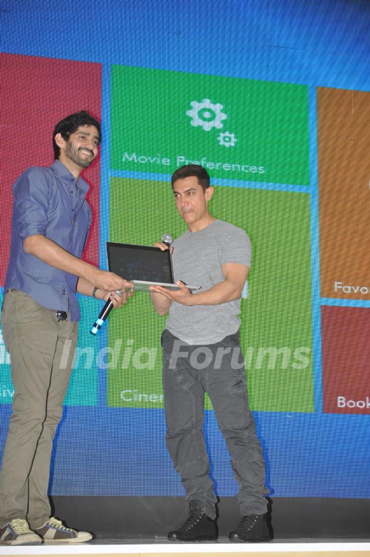 Aamir Khan and Gaurav Kapoor promotes film Talaash with Microsoft Windows 8